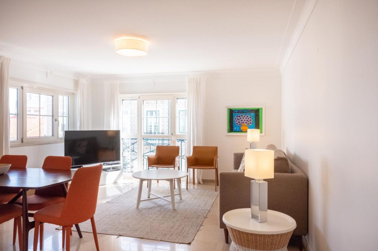 Stylish Apartment With Parking By Lovelystay Lisboa Exteriér fotografie