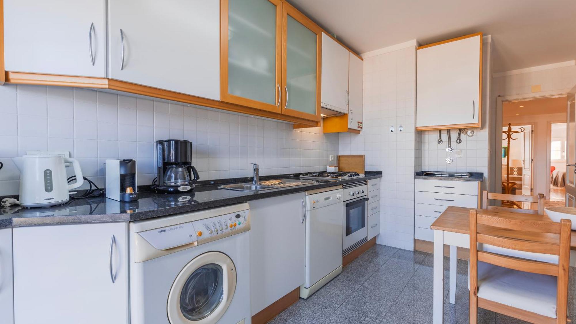 Stylish Apartment With Parking By Lovelystay Lisboa Exteriér fotografie