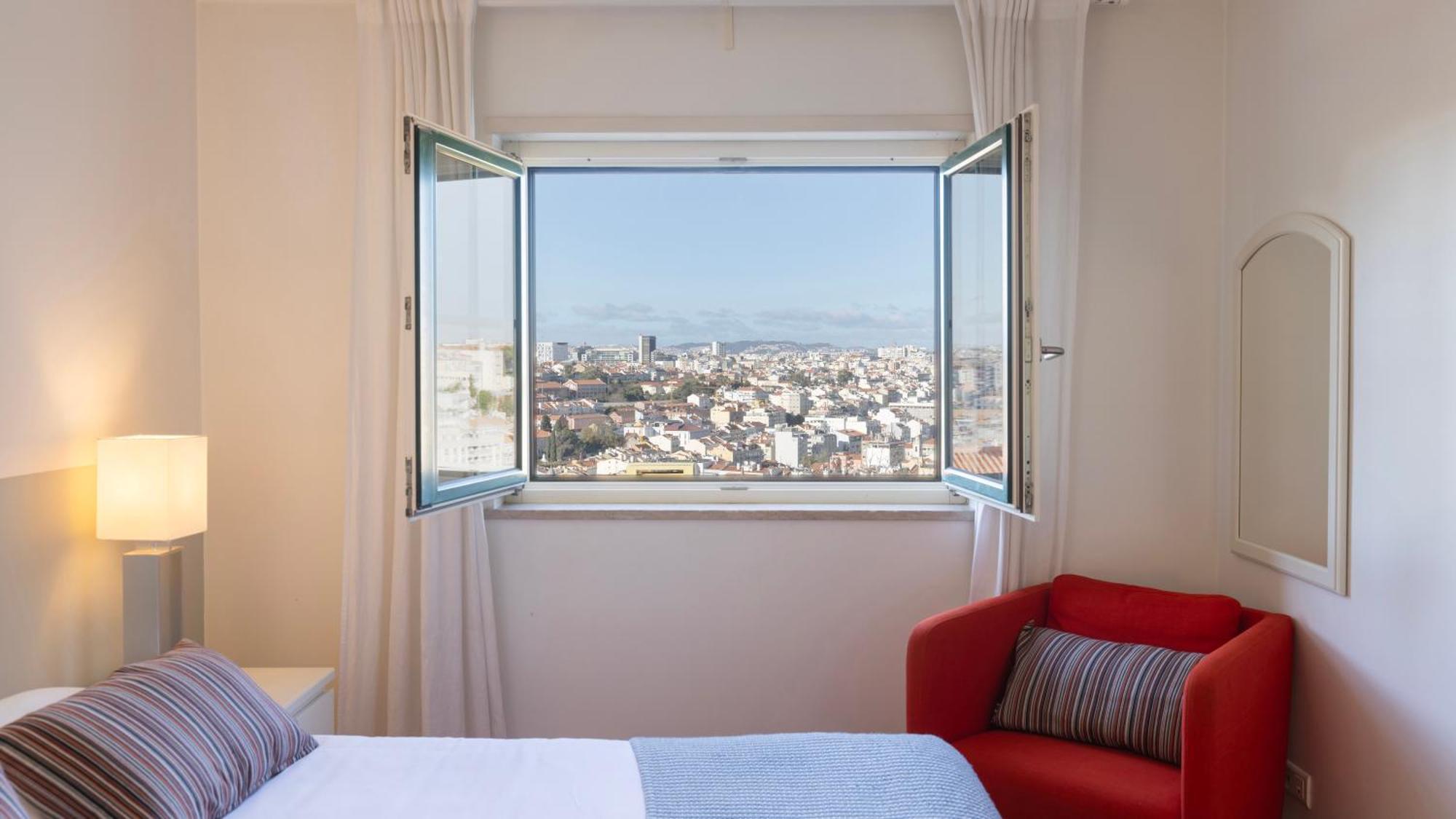 Stylish Apartment With Parking By Lovelystay Lisboa Exteriér fotografie