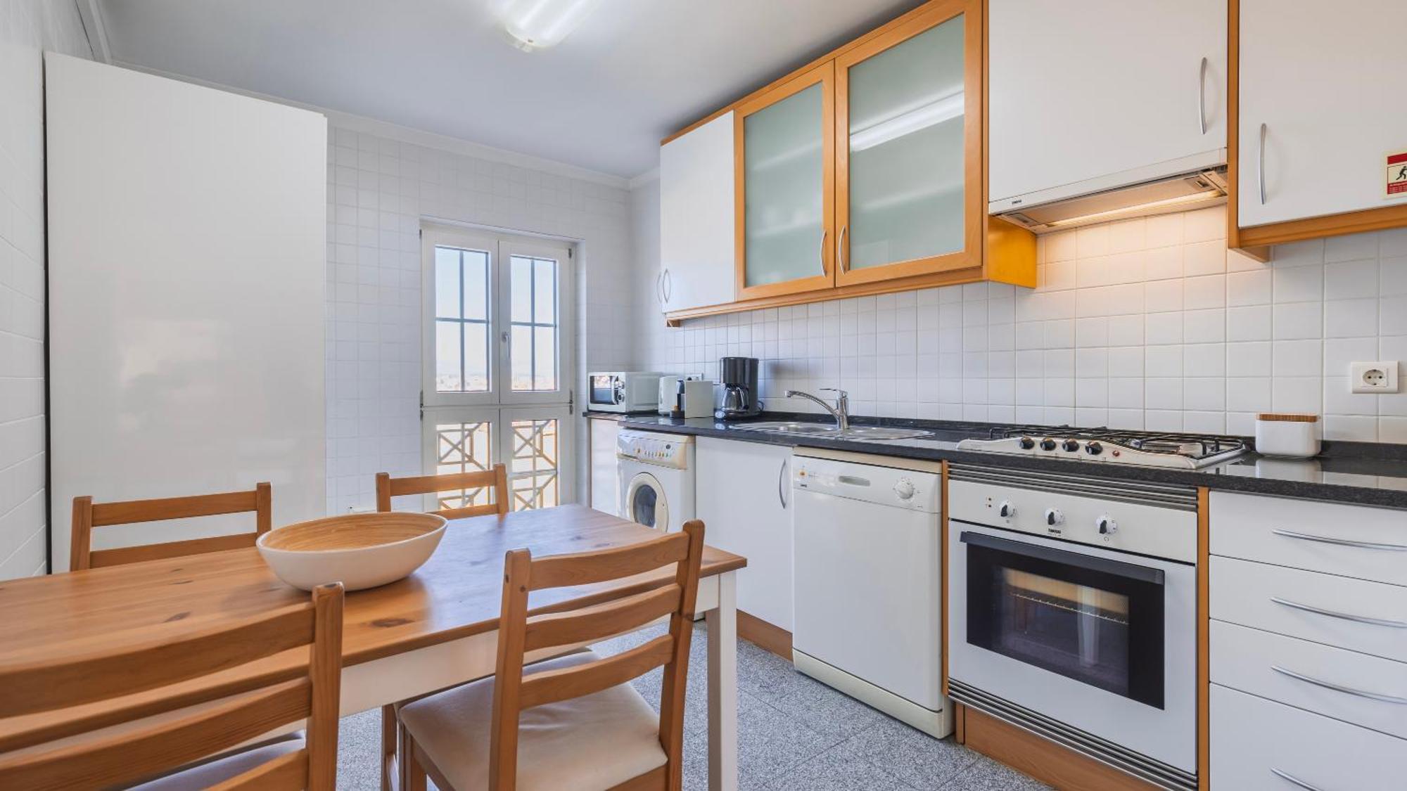 Stylish Apartment With Parking By Lovelystay Lisboa Exteriér fotografie